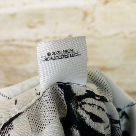 H&M x Outkast Shirt Mens XS Relaxed Ivory Black Graphic Button Camp Hip Hop Rap - Picture 10 of 10